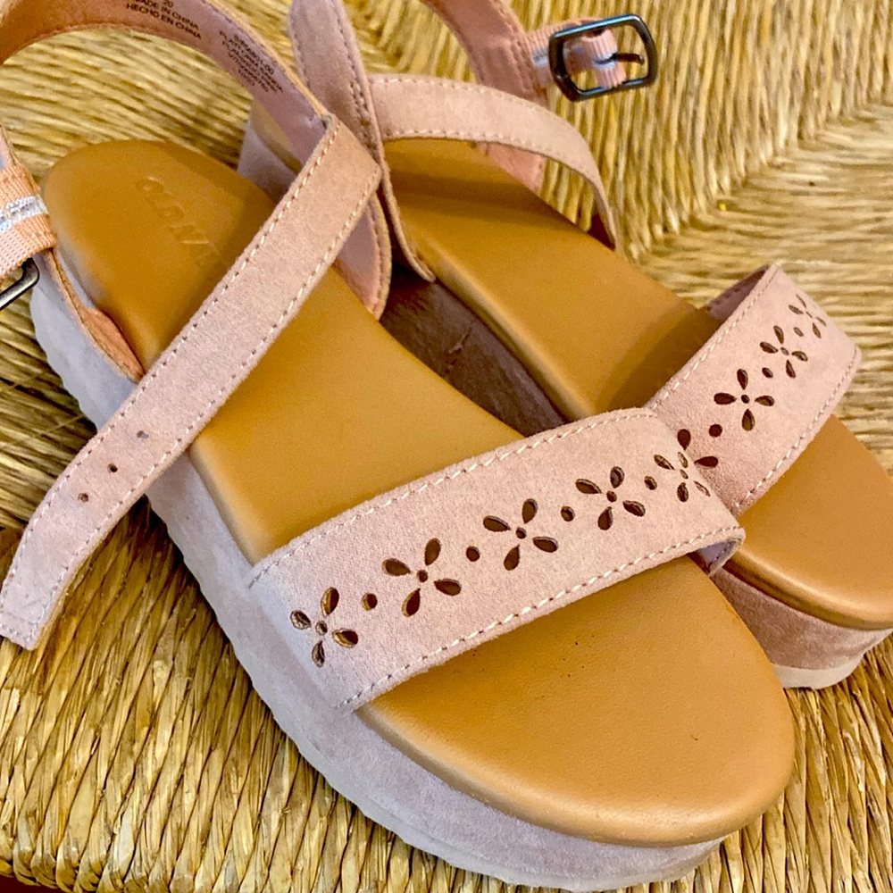 OLD NAVY pink mini platform sandals.